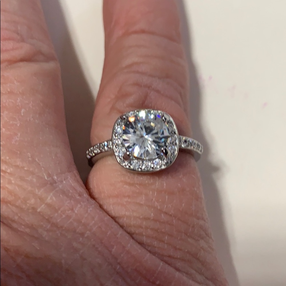 100% 925  Rings Wedding Engagement Cubic Zirconia - Picture 4 of 4